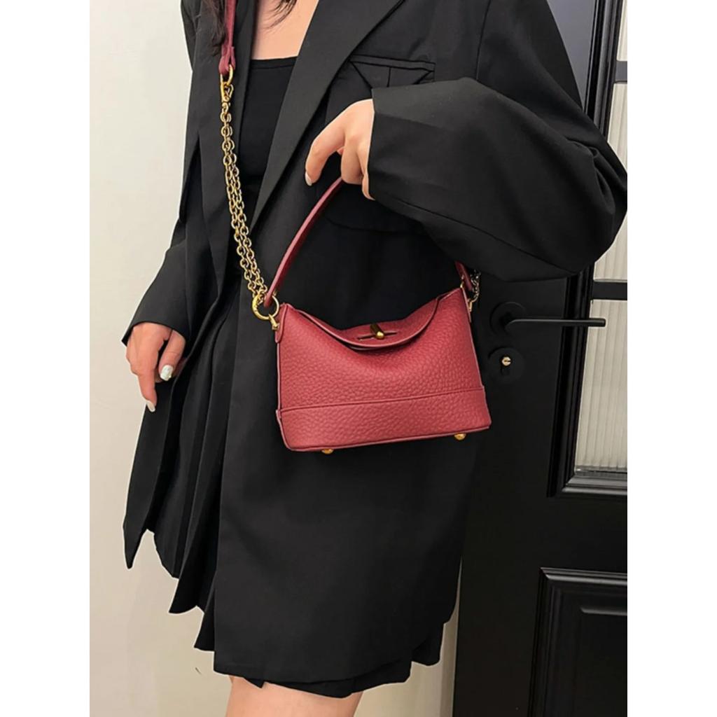 Autumn Simple Crossbody Bags for Women  Fashion Chains Bucket Bag High-end Soft Leather Lady Commuter Handbags