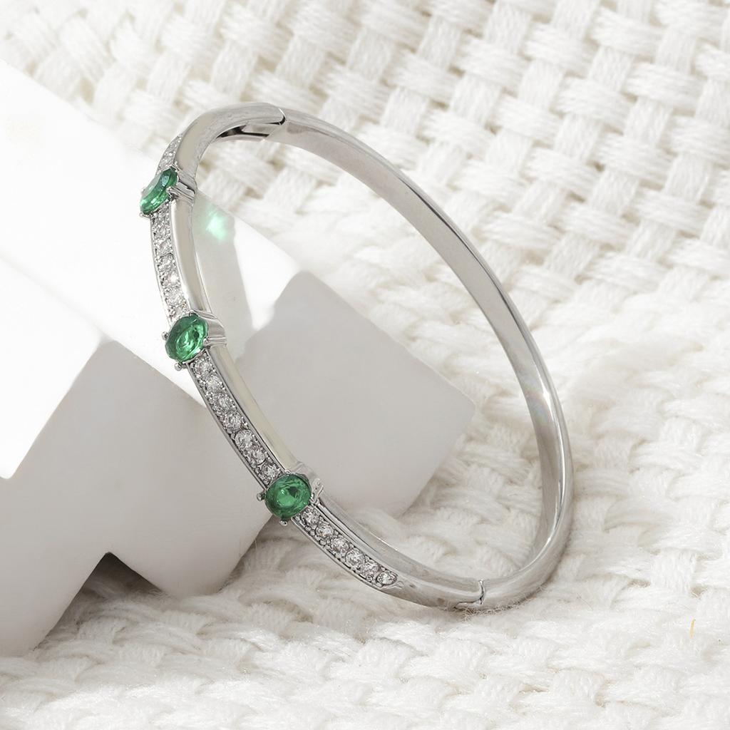 New Vintage Emerald Zircon Bracelet Fashion High-end Simple Hand Jewelry for Women