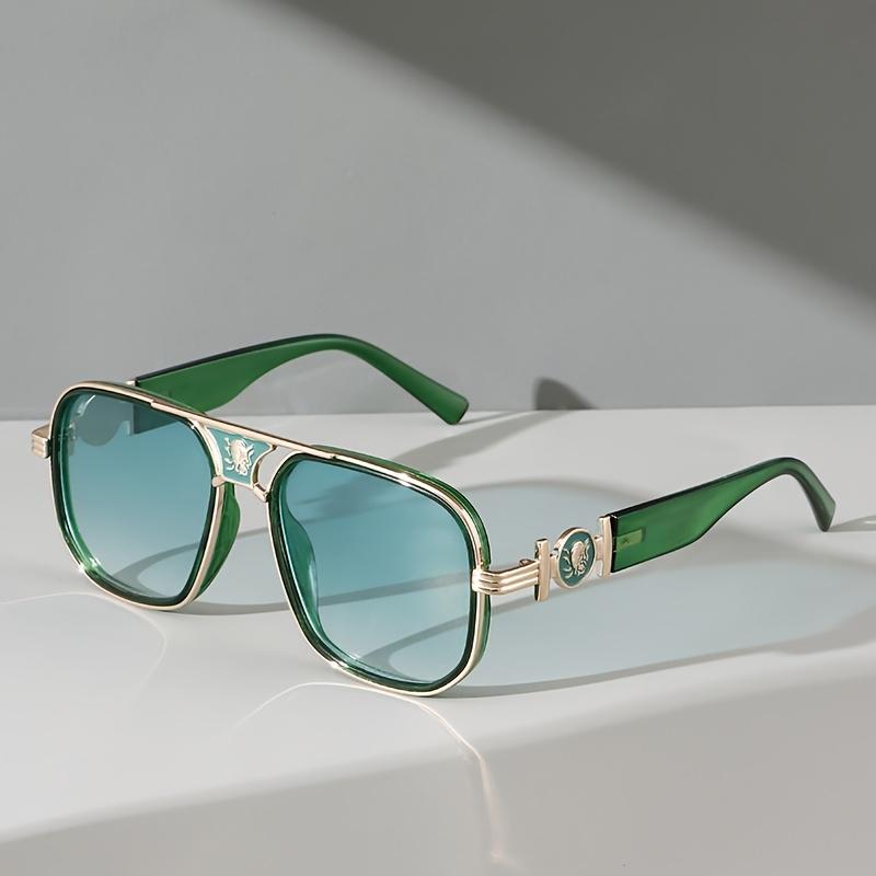 

Fashion Super Large Retro Gradient Color Metal Double Bridge Sunglasses, with Snake Head Decoration, Futureist Y2K Style зелёный