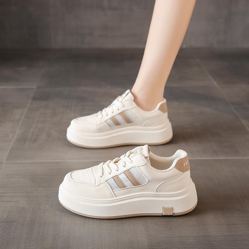 Platform White Shoes Women's Spring Wear 2025 New Popular Versatile Angola Red Sponge Cake Casual Sports Shoes
