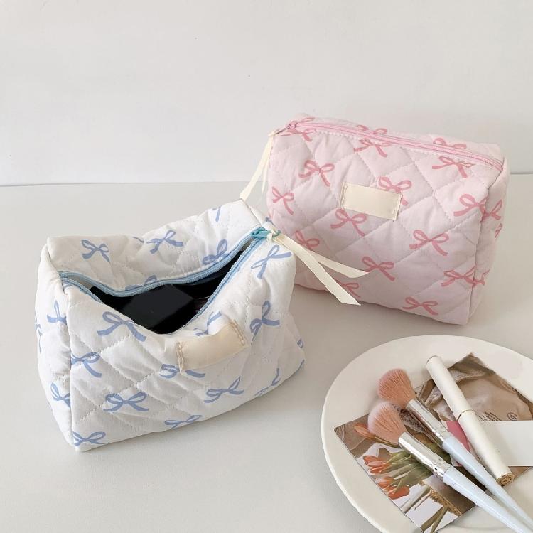 Przestronna kosmetyczka zapinana na zamek błyskawiczny na kosmetyki do pielęgnacji skóry Stylowy nadruk z kokardką Organizer na przybory toaletowe Pojemnik do przechowywania kosmetyków