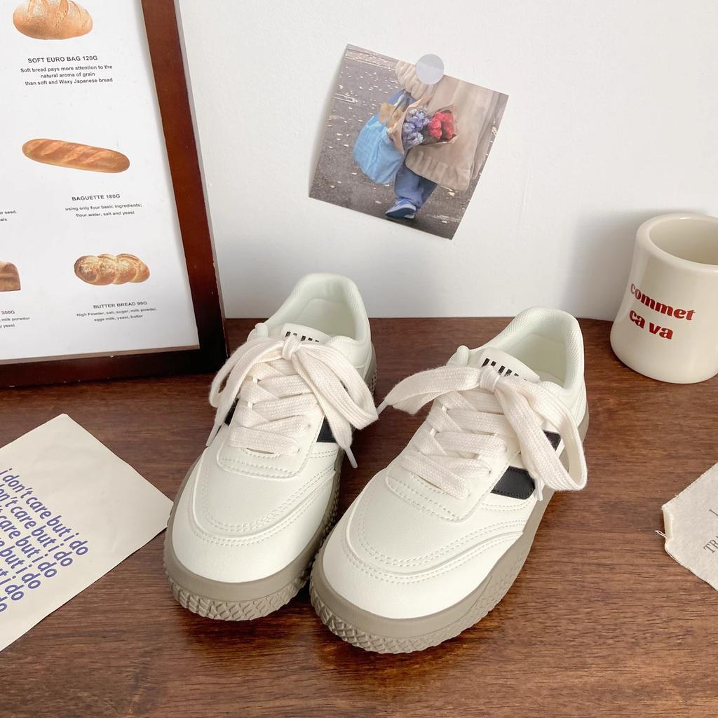 Füße klein zeigen Frühling und Herbst vielseitige Studenten-Board-Schuhe Damen 2025 neue amerikanische Casual Nischendesign Schuhe ins Tide