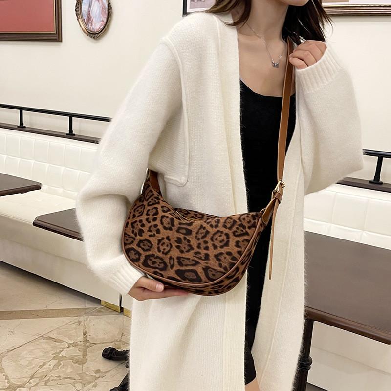 Fashionable Pu Material Women's Tote Bag With Simple And Casual Design For Daily Wear