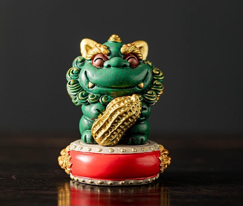 

pair of lucky stone lions can be cured according to good things happen. Creative handicrafts ornament company personal souvenir