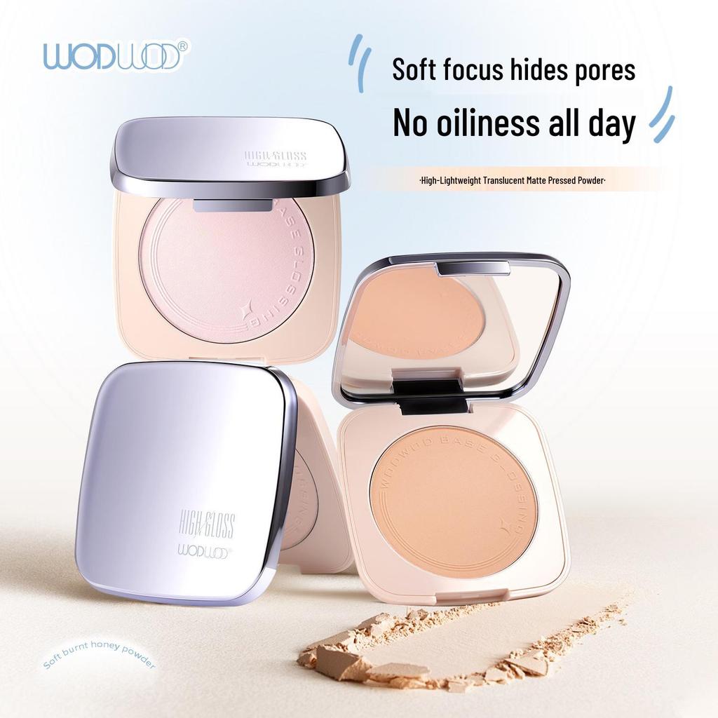 Pudră presată WODWOD translucidă cu efect soft focus: Subțire, Mat, Control de lungă durată al sebumului.
