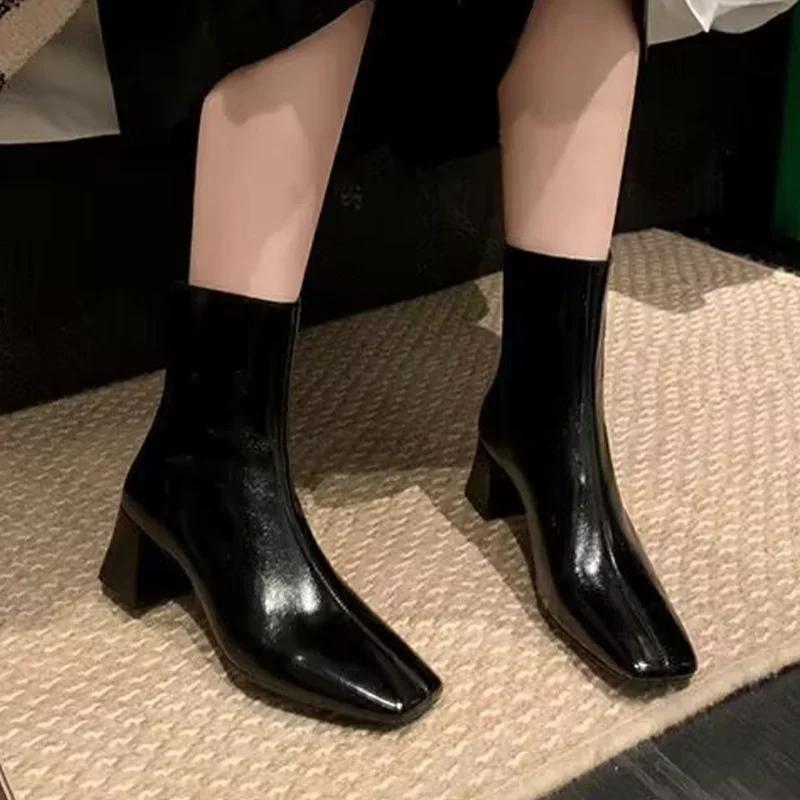 

Ботильйони на високих підборах Жіночі черевики з квадратним носком і масивною шкірою Жіночий тренд Зимові черевики Челсі Готичні гладіатори Botas De Mujer 40