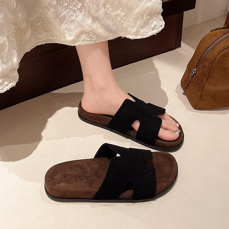 2025 sapatos de praia de sola macia saia Boken de fundo plano outono com sandálias chinelos de verão para mulheres roupa exterior nova para grávidas fresca