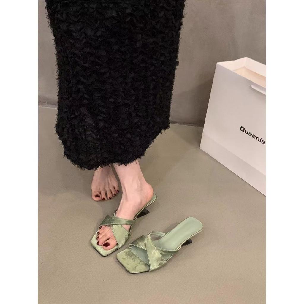 2025 summer new Korean version of high-heeled niche slippers women's shoes Internet celebrity versatile outer wear square toe sandals
