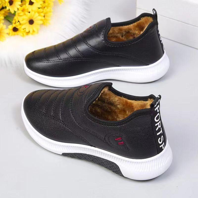 Nieuwe winter oude Peking fluwelen dames katoenen schoenen verdikt waterdicht moeder katoenen schoenen sportieve instappers leren korte laarsjes dames