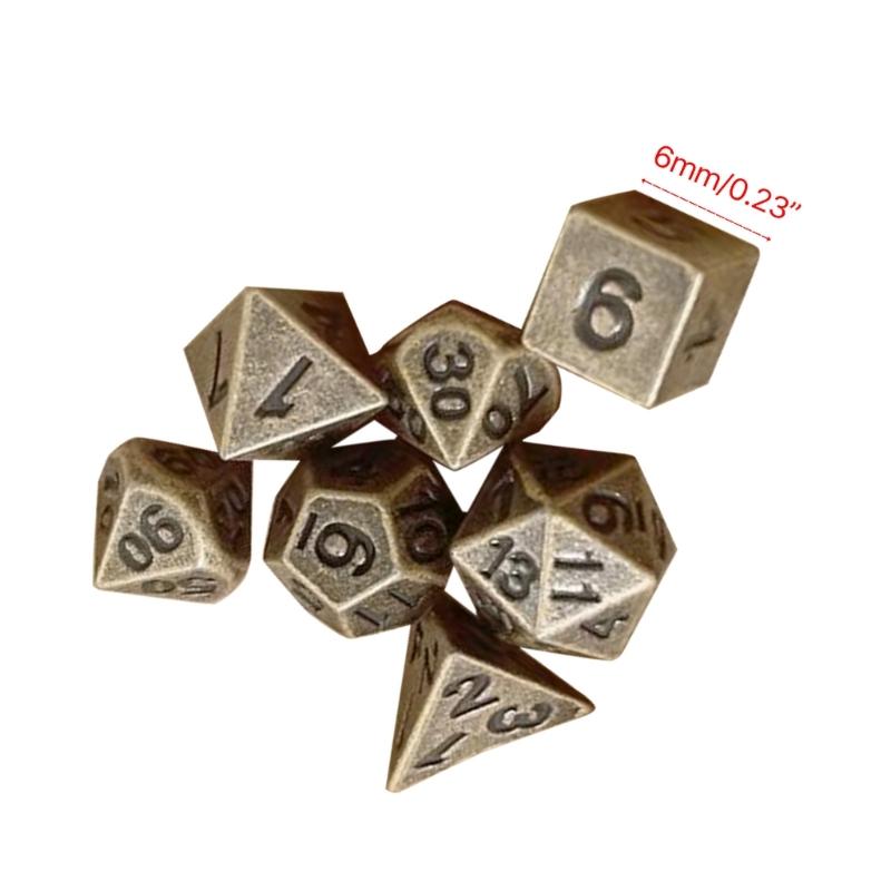 Mini kovové mnohostěnné kostky Vintage Malá velikost Vícestranné herní kostky Přenosné stolní kostky pro RPG