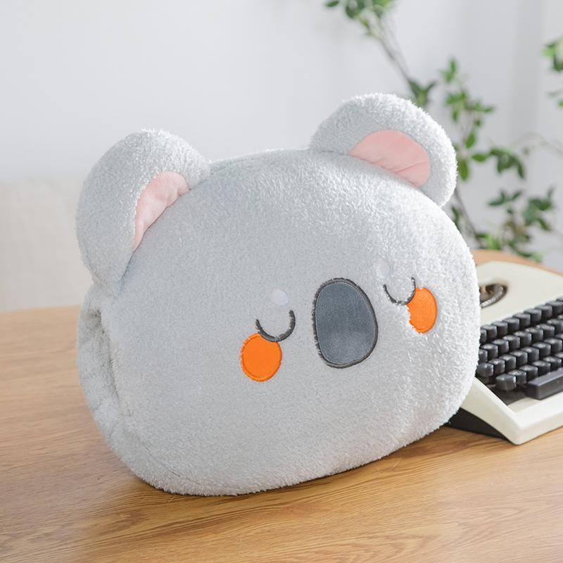 

Nice Adorable Plush Animals Pillow Gentle Lovely Raccoon Bear Sloth Koala Boar Doll Sofa Chair Cushion Birth Date Gifts 32cm