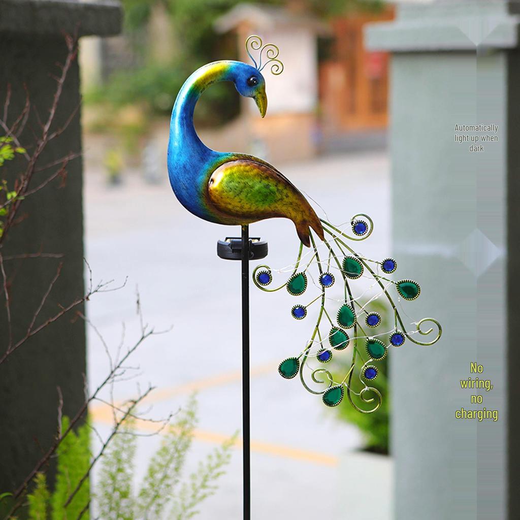 Waterproof LED Solar Peacock Lawn Light: Metal Art Garden Decoration