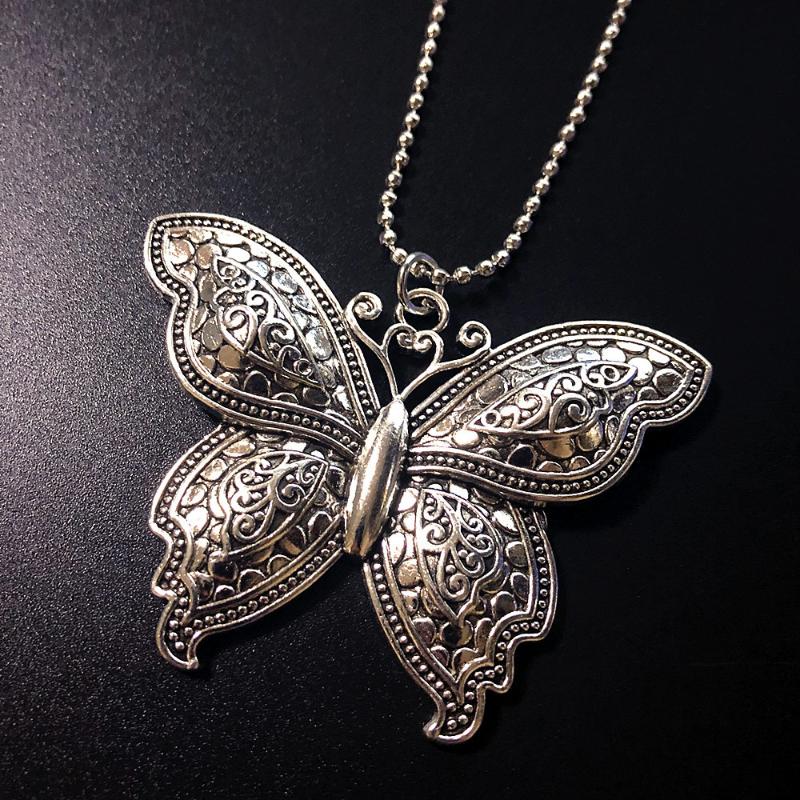 Личное ожерелье с бабочкой и насекомым — фото 4