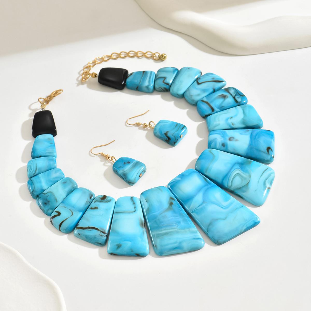 

Ретро Набор из трех предметов Модная личность Преувеличенный Уникальный Смола Бирюза Цепочка на ключицу Серьги Изысканный набор бирюзовый синий