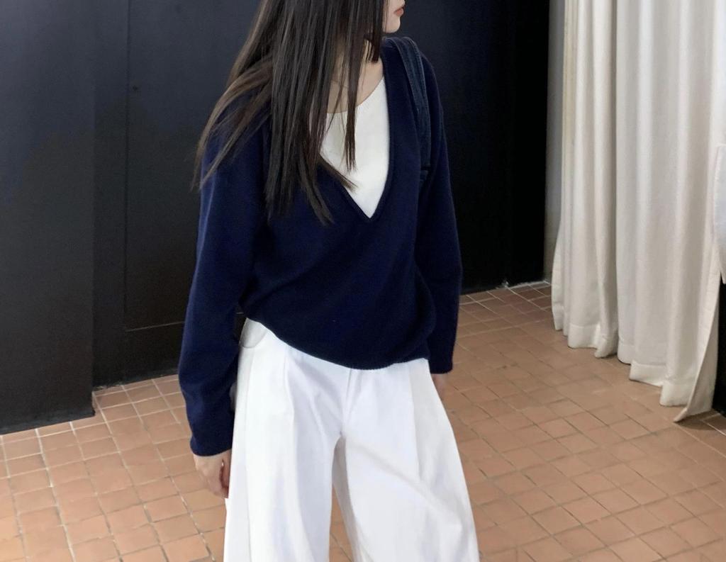 Women's Navy Blue Two-Piece Style Knit Sweater: Autumn/Winter, Loose Fit, Long-Sleeved, Korean-Inspired.
