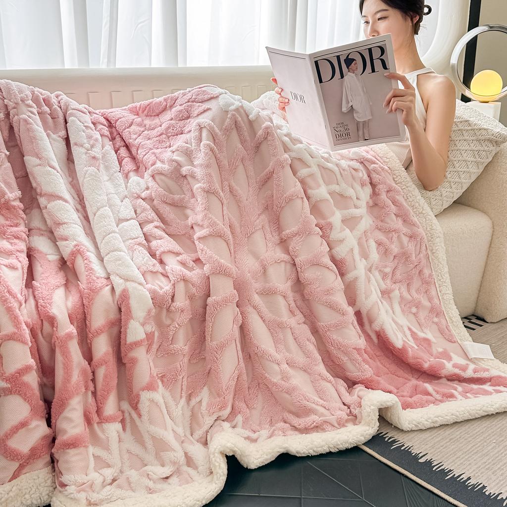 New thickened lamb fleece blanket, jacquard yarn-dyed, double-layer fleece blanket, cationic multi-functional small blanket