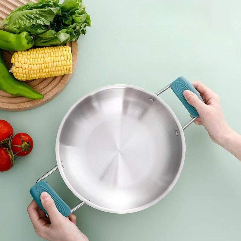 2pcs Thick Silicone Handles Anti-Scalding Non-Slip Handle Cover heat insulation pads Kitchen Accessories