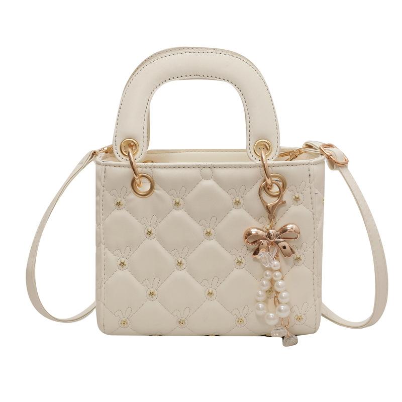 Rhombus Embroidery Thread Small Bag Women's Early Spring New Models, About Posture Fashion Shoulder Messenger Bag, Portable Small Square Bag