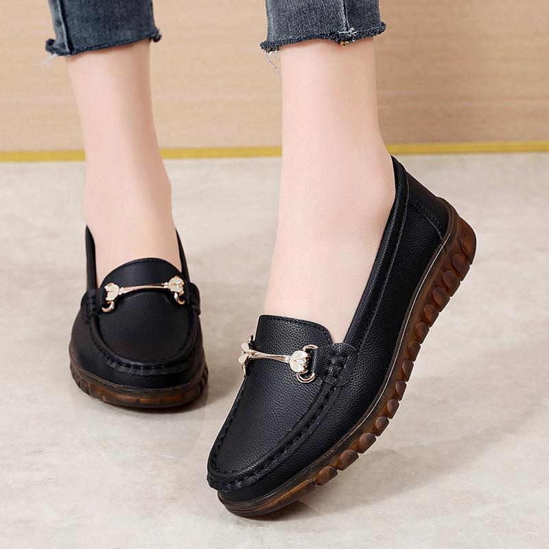 2023 Spring Women's Soft Loafers - Korean Style Metal Slip-ons, White Commuter Shoes for Mom
