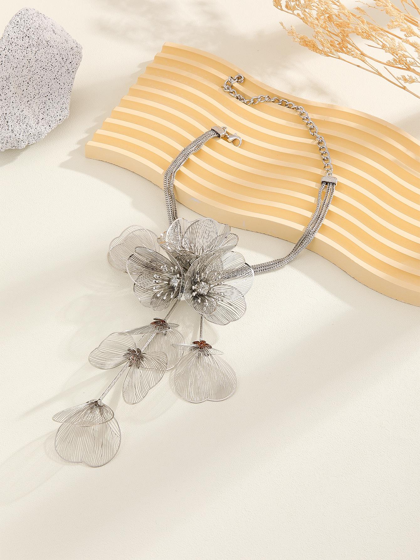 

Металлическое ожерелье «Камелия» класса люкс: Европейский и американский стиль