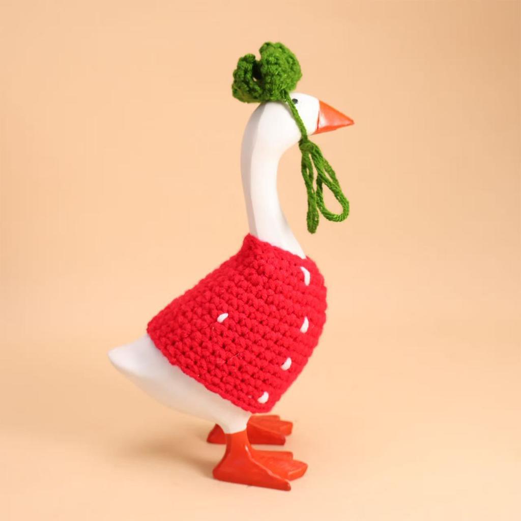 Desktop Decoration Ornaments Clothing, Strawberry Set