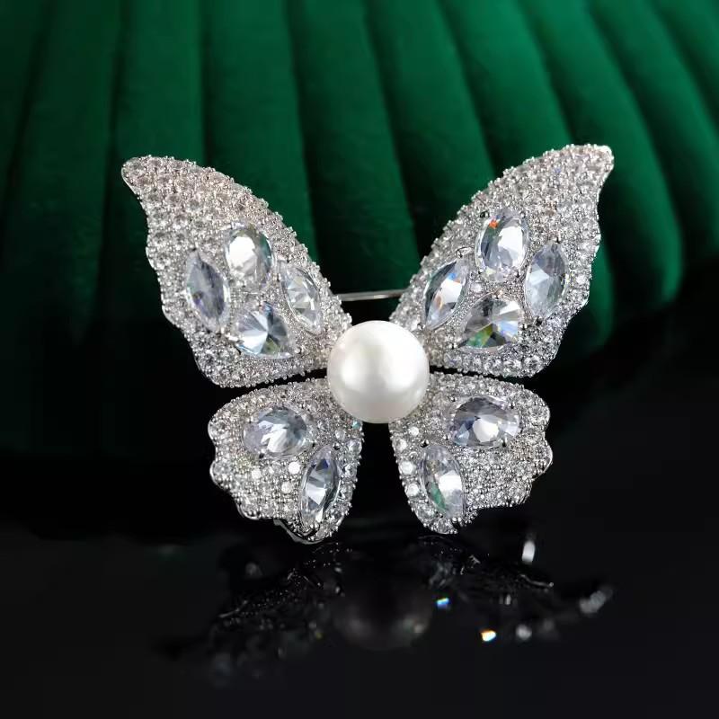 

Брошь-бабочка Xiaoxiangfeng, роскошная жемчужная брошь для женщин, дизайнерская брошь Sense Niche, аксессуары для костюмов высшего класса