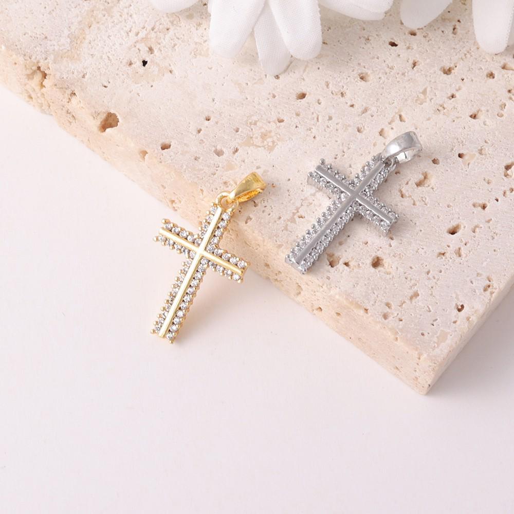 Unisex Rhinestone Cross Pendant Titanium Steel Necklace - Hip Hop Luxury Clavicle Chain