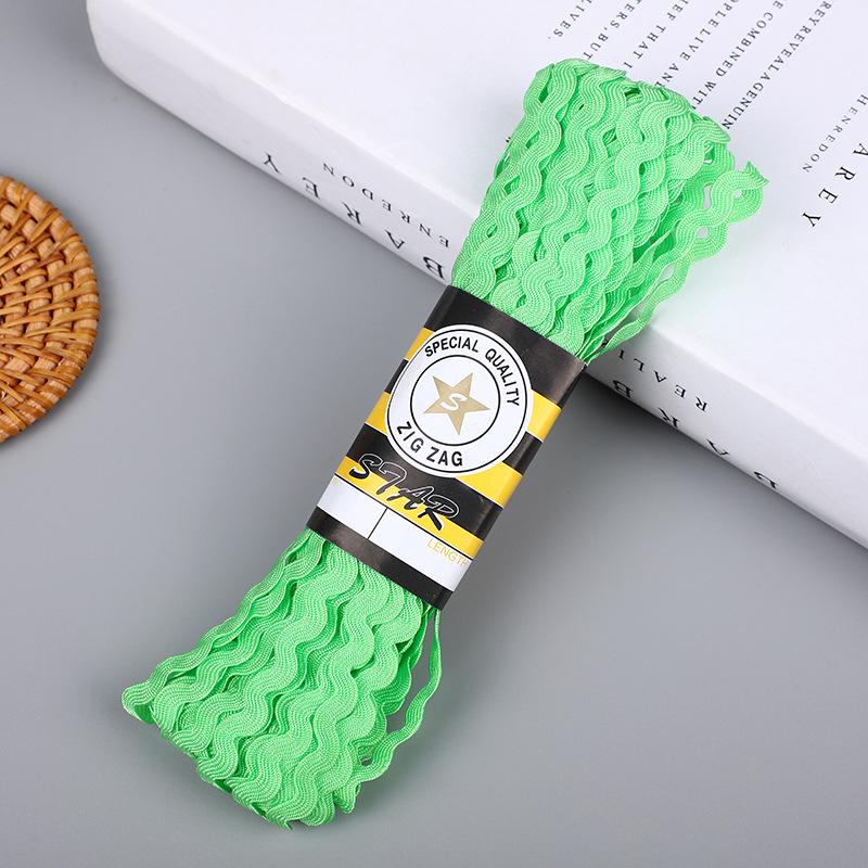 

Красочная S-образная волнистая лента для костюма и оперного украшения