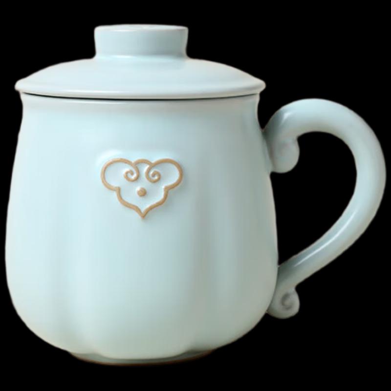 Lubao Auspicious Clouds Lidded Tea Mug