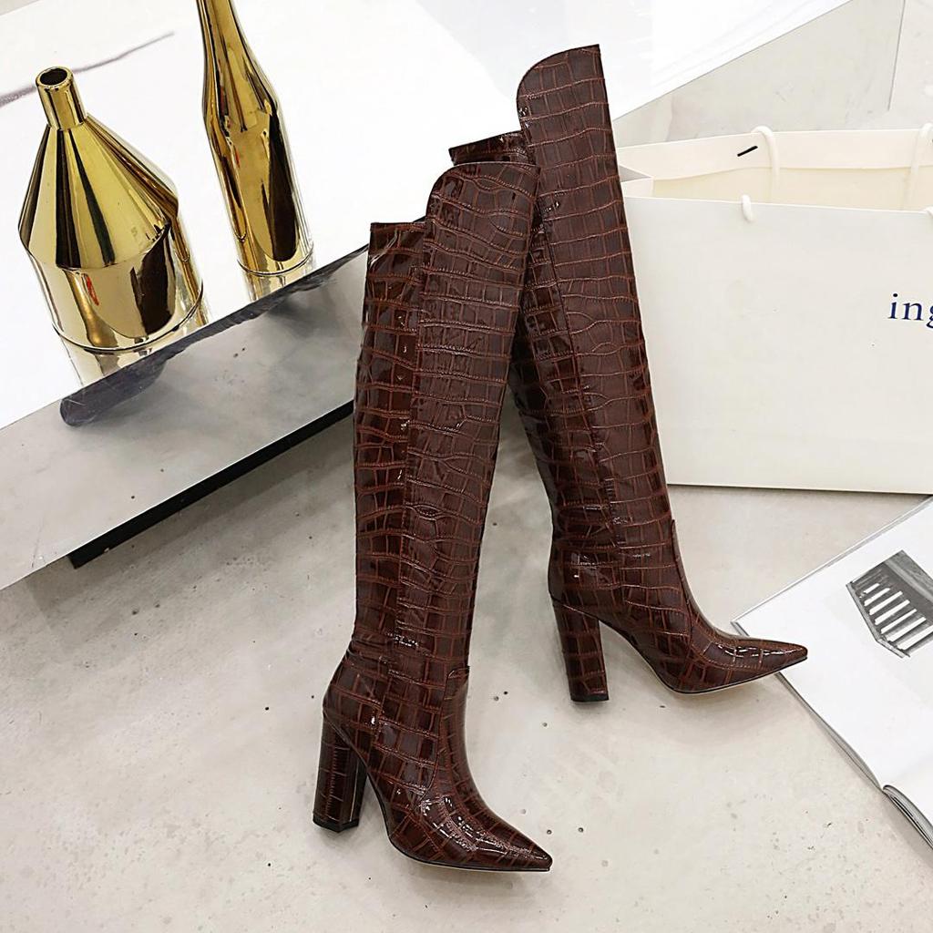 Q/Women's High Heel Boots New Fashion Pointed Thick Heel Crocodile Skin Pattern Large Size Boots