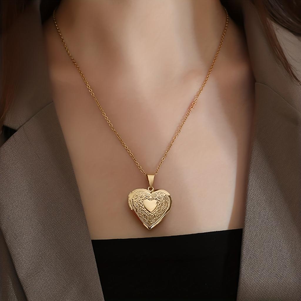 1pc Rose Flower Heart Photo Frame Pendant Necklace, Stainless Steel Necklace For Relatives, Father's Day Gift