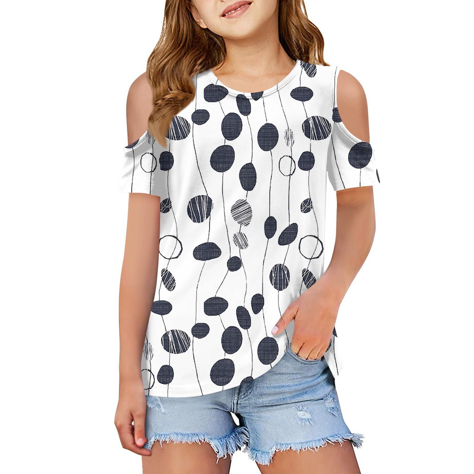 

Летняя детская футболка с открытыми плечами и воротником с цветочным принтом 110