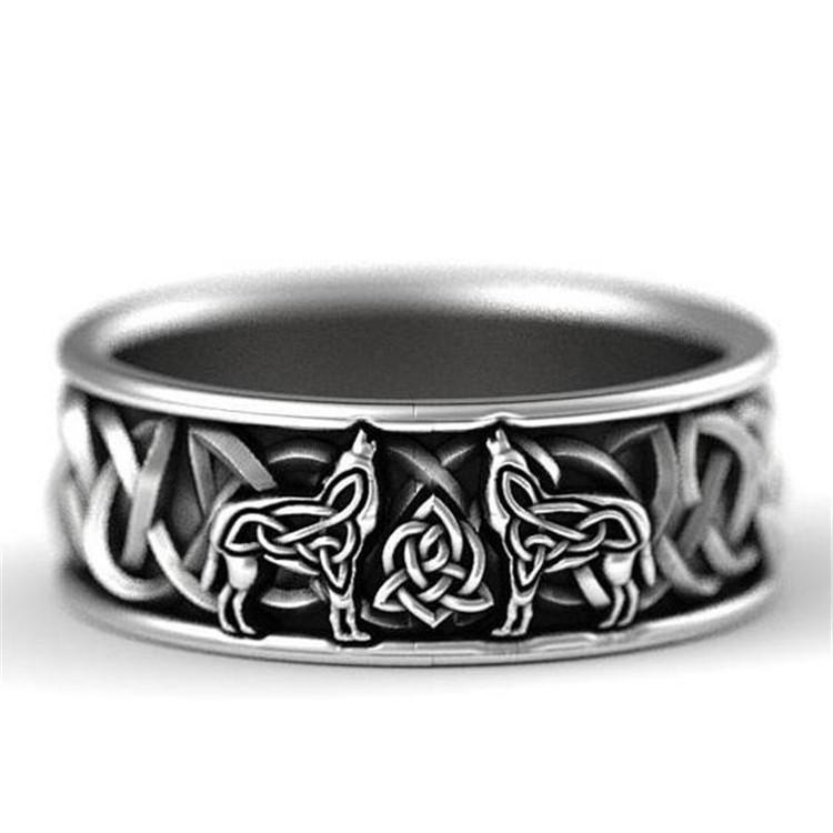 Celtic Wolfman Ring: Men's Vintage Pattern Jewelry