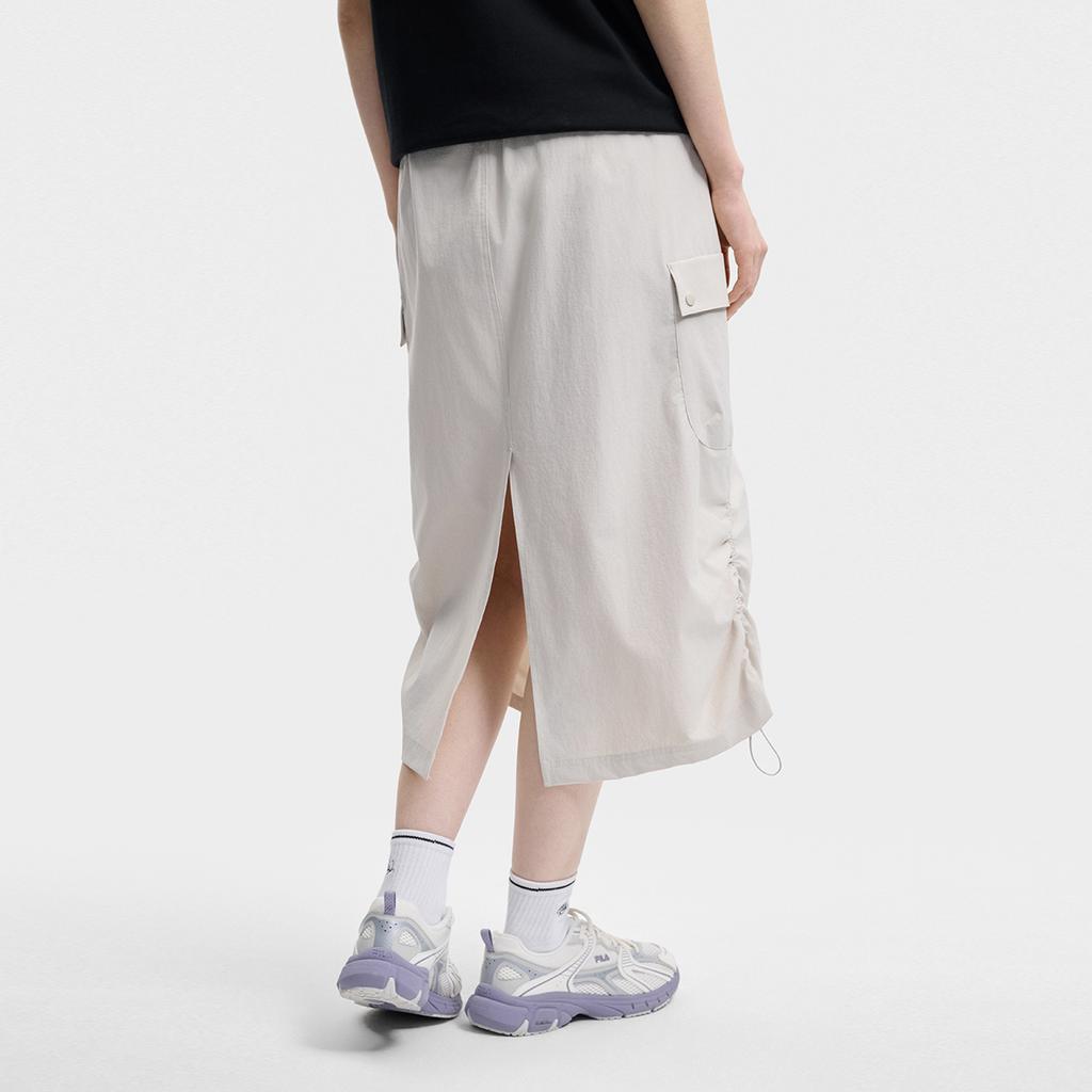 FILA Original Round Pocket Cargo Skirt Fashion Retro Classic Trendy Versatile Comfortable Woven Casual Long Skirt Women skirts Beige F51W629313FBG