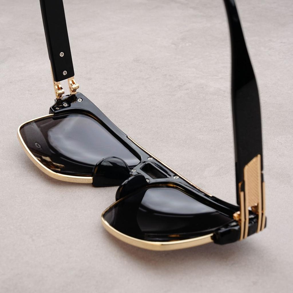 Classic Luxury Men Sunglasses Glamour Fashion Brand Sun Glasses For Women Mirrored Retro Vintage Square Designer Shades