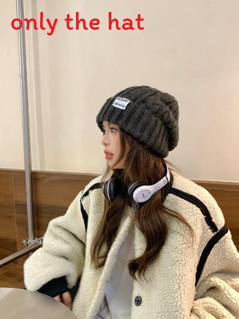 Pattern Letter Women Knit Hat With Acrylic Material And Wind Features Resistant