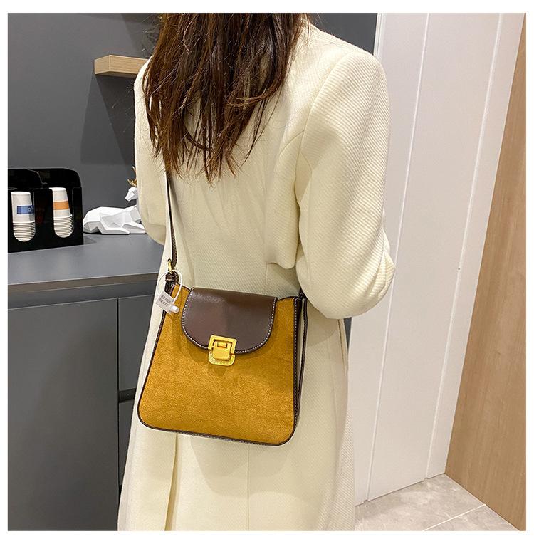 Korean version trendy fashion casual commuter women's shoulder bag European and American retro messenger bag color matching PU small square bag