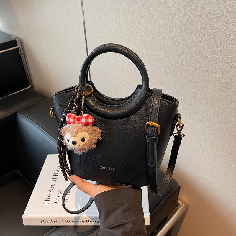 Commuter hand-held new ins diagonal cross fashion autumn women's shoulder crossbody bucket bag