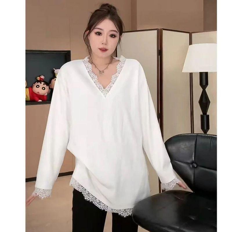 

Plus Size V-Neck Lace Patchwork Long Sleeve Fleece Lined Women s Top 2XL