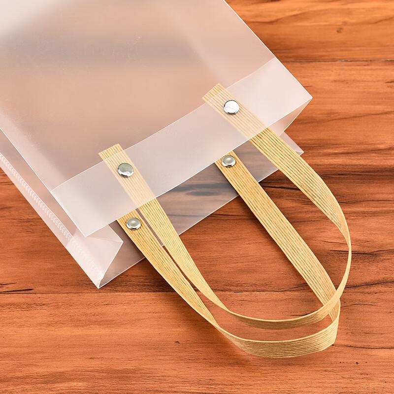 Подарочные пакеты Anvelo A57 из матового полипропилена с веревочными ручками