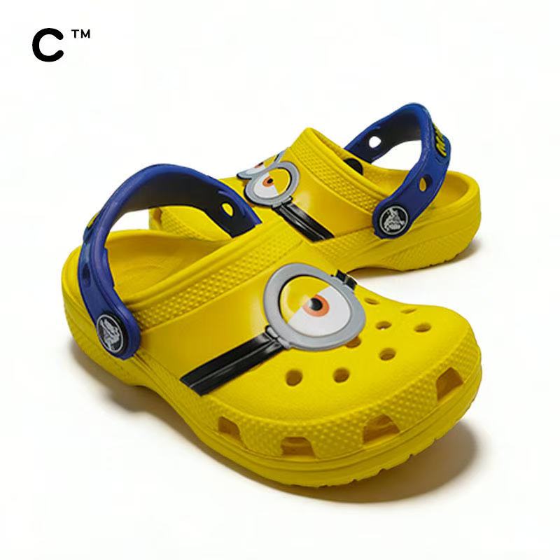 Crocs Classic The Minions Kids Shoes Unisex Slippers 24-25(C8) жёлтый