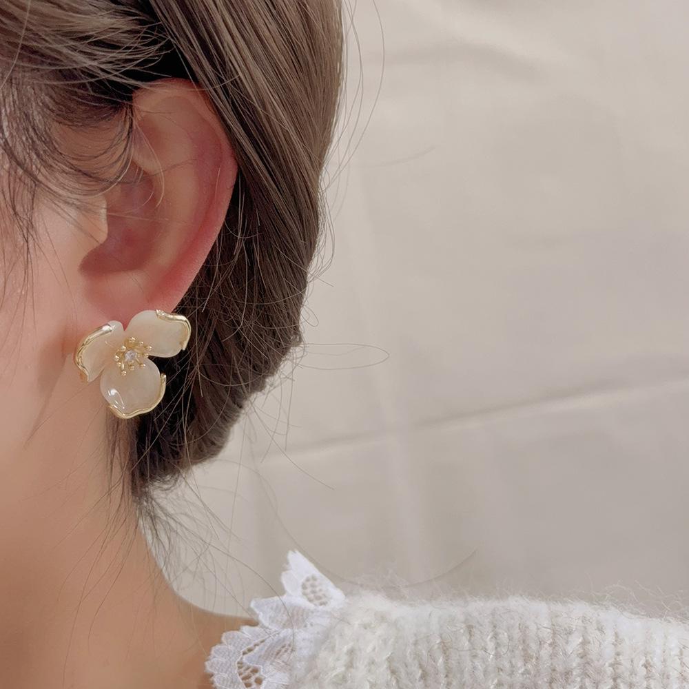 Caramel Amber Flower Tassel Earrings - Women's Luxury Long Dangle Earrings for Autumn/Winter