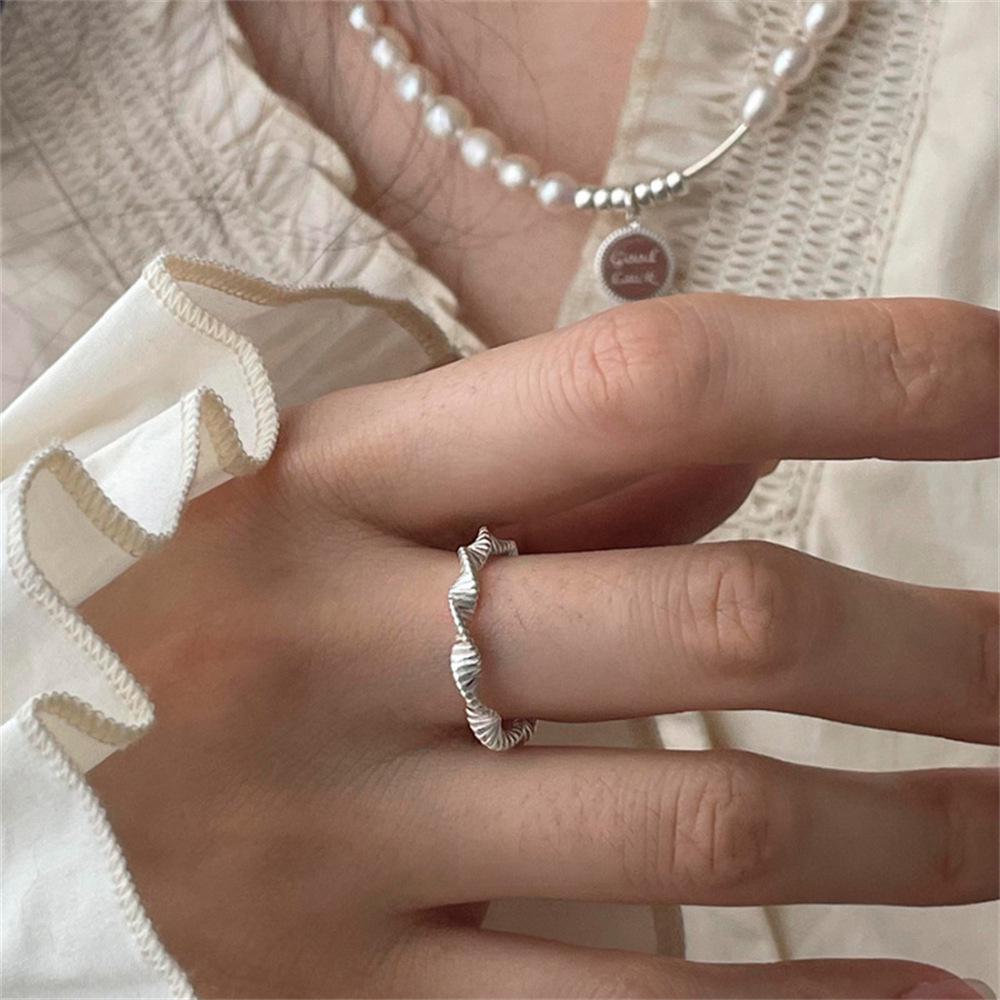Xiaohongshu S925 Sterling Silver Women's Luxury Ring - Niche Design, Non-Fade Index Finger Fashion.