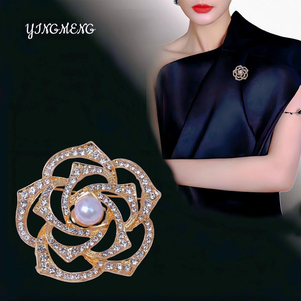 Korean Vintage Rhinestone Pearl Rose Brooch, High-End Scarf Buckle, Versatile Alloy Corsage in Little Fragrant Style
