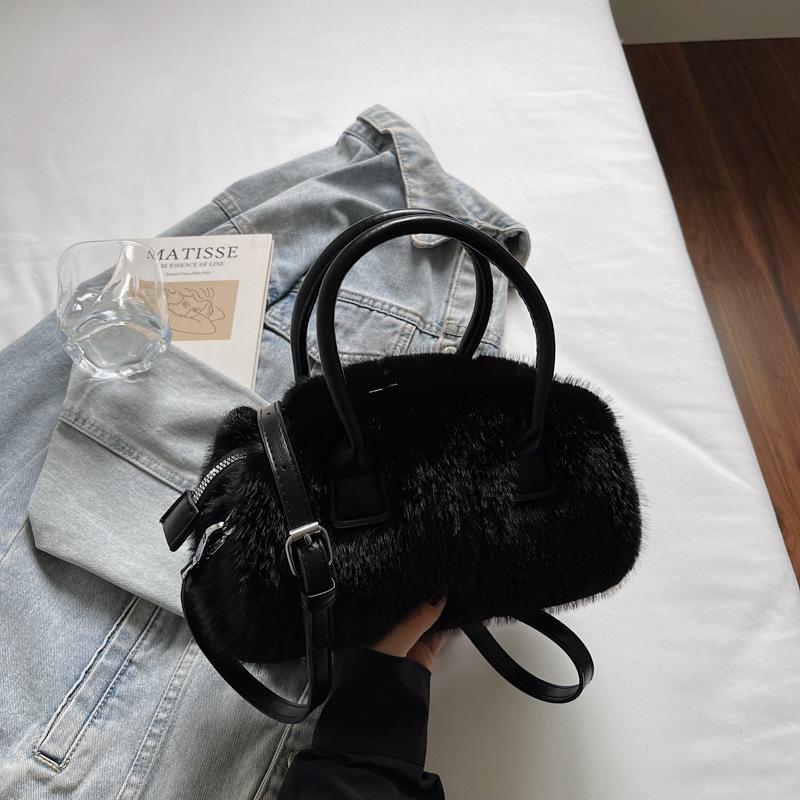 Simple Plush Small Bag Women's Autumn New Shoulder Underarm Bag Fashionable Fluffy Handbag