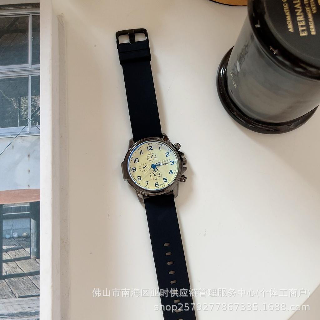 Trend Watch Male Teen Female Student Simple Casual Sports Silicone Neutral Watch