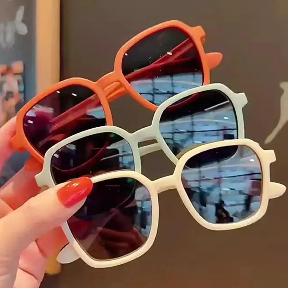 Fashionable Candy-colored Sunglasses for Kids Seaside UV-proof Children Sunglass Photo Prop