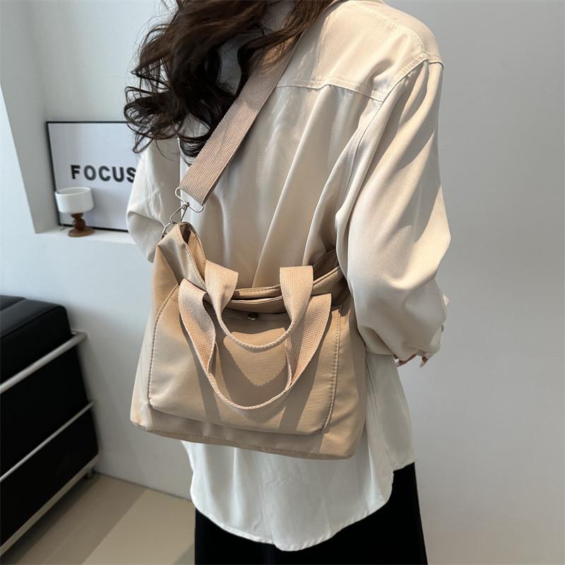 Canvas Tote Bag For Women With Topstitched Detail And Zipper Closure For Casual Daily Use