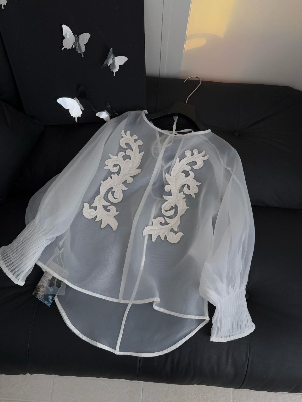 Women s Summer Style: 3D Floral Organza Two-Piece Set - Sheer Top & High-Waisted Skirt Small