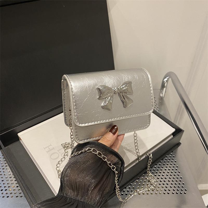 High-value Mini Small Bag Women's Niche Chain Messenger Bag 2025 New Versatile Bow Small Square Bag